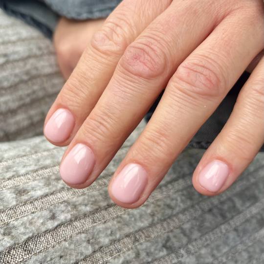 Mia’s Beautique #zagreb Manikura Comby manikura i gradivni trajni lak -ruke