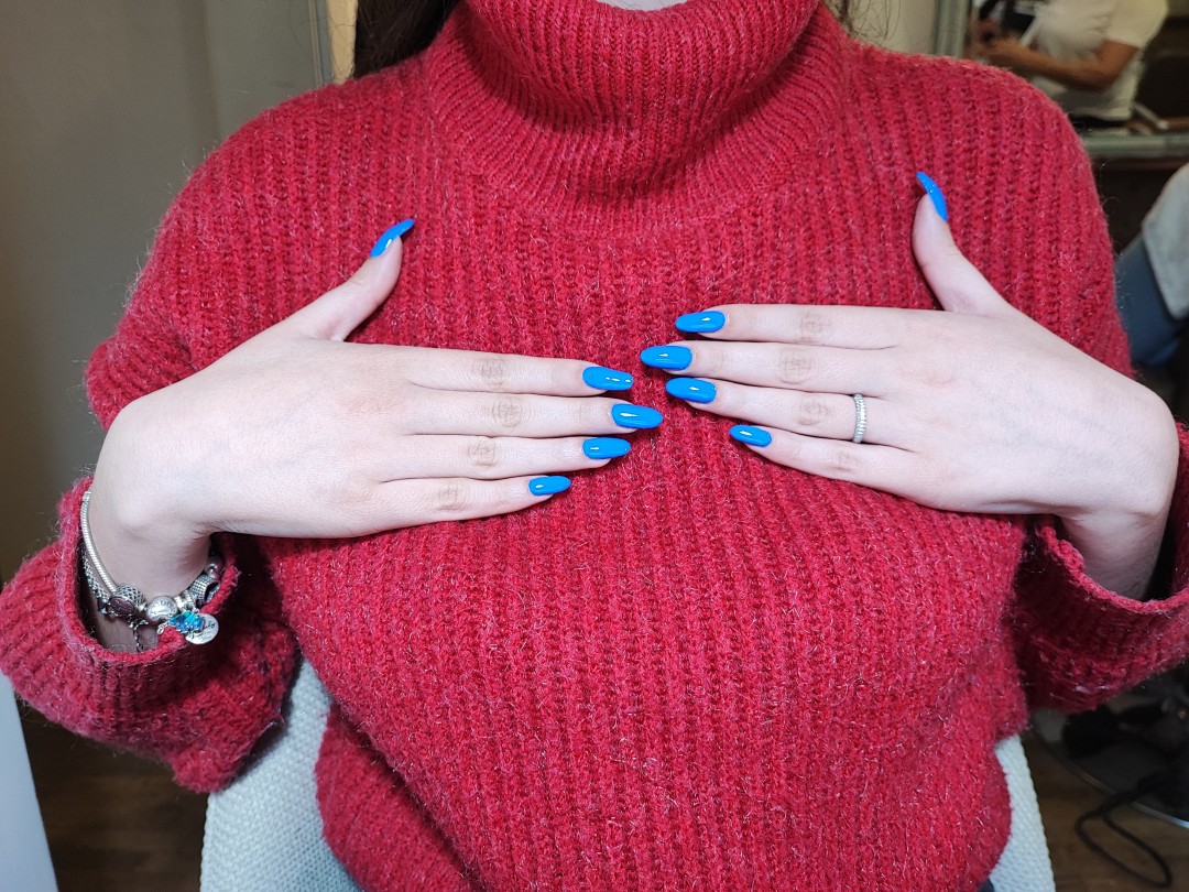 Glow Differently #zagreb Nadogradnja noktiju Ugradnja noktiju - L dužina