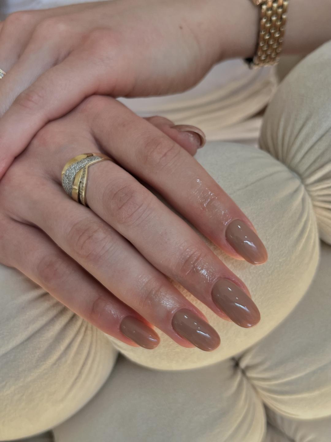 Comby manikura i gradivni trajni lak -ruke - Mia’s Beautique, Zagreb Gel lak Nokti Gel lak, Zagreb, Stenjevec