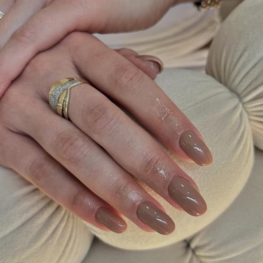 Mia’s Beautique #zagreb Gel lak Comby manikura i gradivni trajni lak -ruke