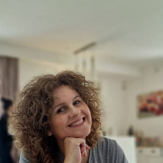 Hairlookboutique #zagreb Žensko šišanje Paket usluga za kovrčavu kosu - poluduga kosa