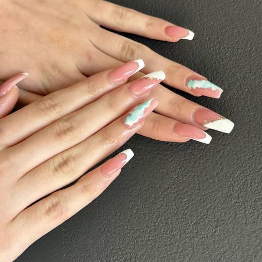 Beauty studio L #zagreb Korekcija noktiju Nadopuna noktiju - L dužina