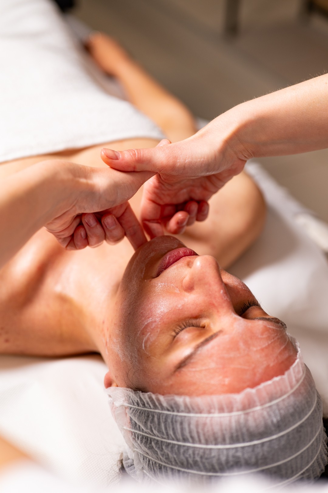 In Statera #zagreb Masaža lica Deep lifting masaža lica + tretman radiofrekvencijom