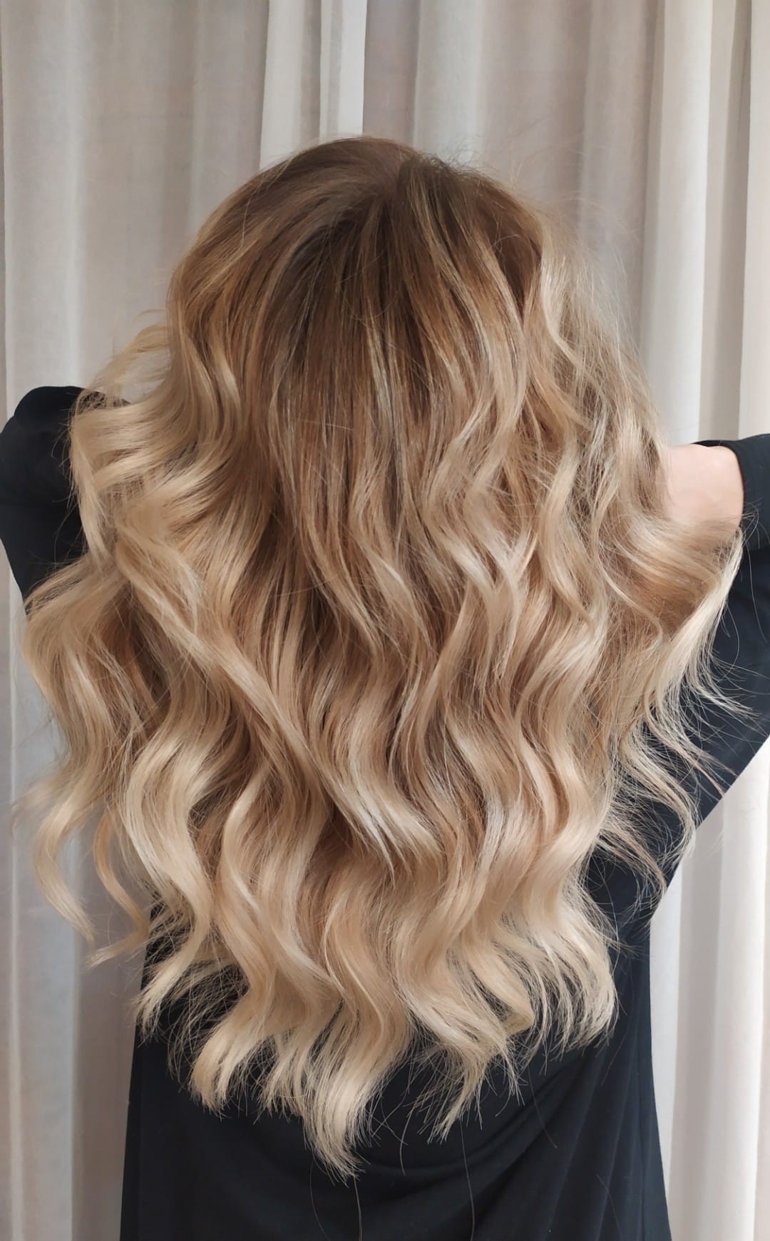 Hairlookboutique #zagreb Feniranje i stiliziranje Valovi - duga kosa