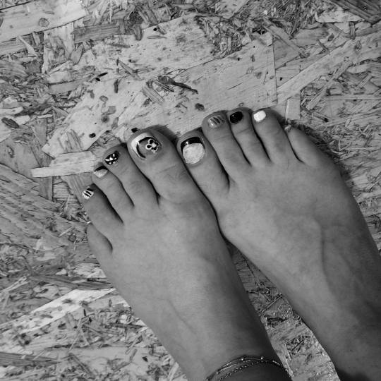 Zvončica #rijeka Gel lak Trajni lak - noge Trajni lak