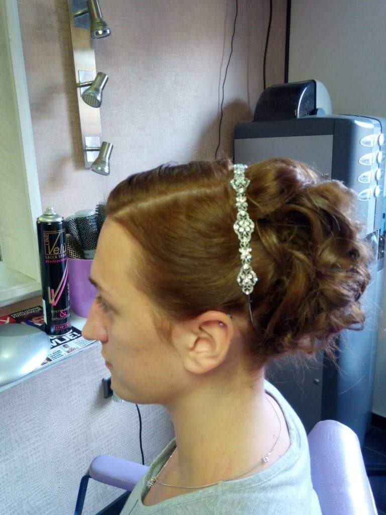 Studio HM #zagreb Njega i ojačavanje kose Svečana frizura