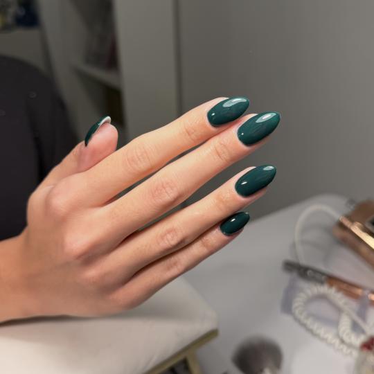 LoveGlam beauty studio #zagreb Manikura Ugradnja noktiju - M dužina