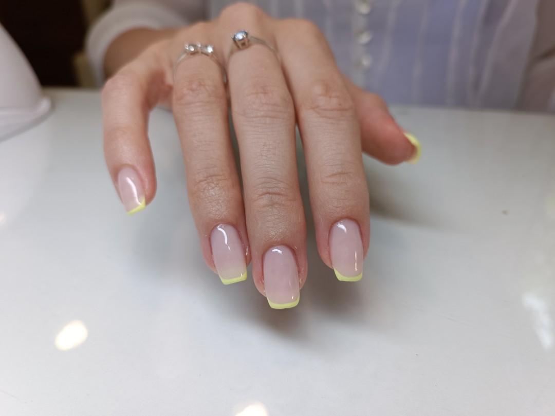 Trajni lak (obični) - Ivy's Beauty Studio & Academy, Zagreb Gel lak Nokti Gel lak, Zagreb, Stenjevec