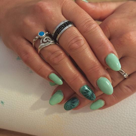 Zvončica #rijeka Gel lak Trajni lak - ruke