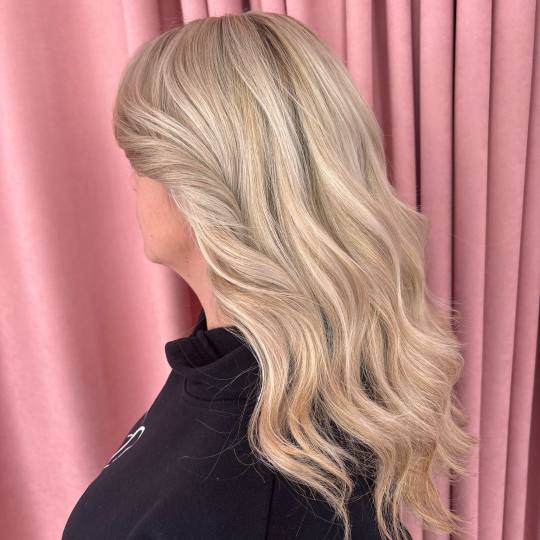 Beauty Studio Amina #zagreb Pramenovi Pramenovi na foliju + fen frizura - ekstra duga kosa