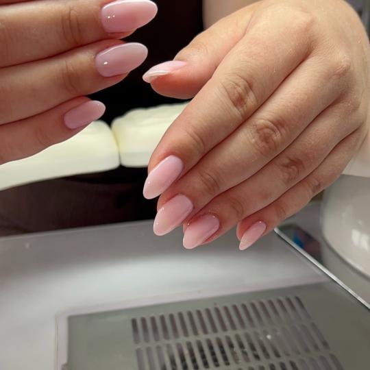 Salon Ljepote Šljokica #zagreb Gel lak Gel na prirodne nokte