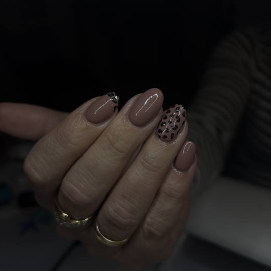 LANA beauty #zagreb Ojačavanje noktiju Gel na prirodne nokte .