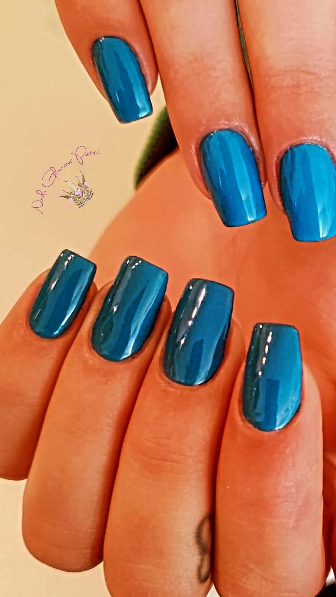 Chrome - dodatak uz uslugu - Nails & Beauty Studio, Zagreb Gel lak Nokti Gel lak, Zagreb, Novi Zagreb – istok