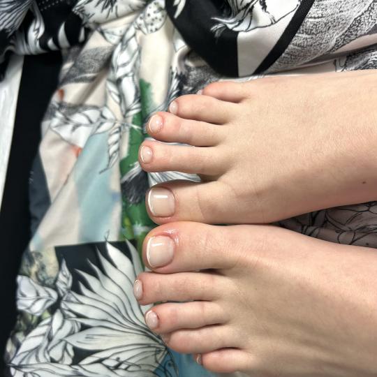 Ritual Nails & Co. #rijeka Estetska pedikura Estetska pedikura smart diskovima + trajni lak