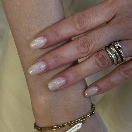 Mia’s Beautique #zagreb Gel lak Comby manikura i gradivni trajni lak -ruke