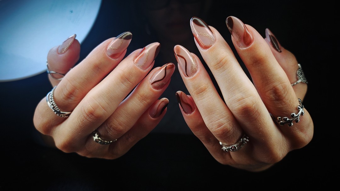TINA NAIL ART STUDIO #velika-gorica Nadogradnja noktiju Ugradnja noktiju - M dužina