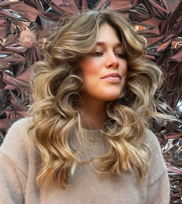 Kudos Hair #zagreb Feniranje i stiliziranje Talijanski valovi - duga kosa