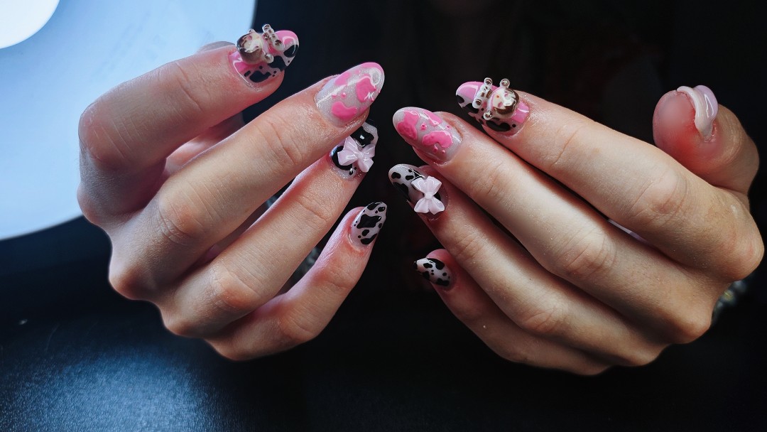 TINA NAIL ART STUDIO #velika-gorica Nadogradnja noktiju Ugradnja noktiju - M dužina