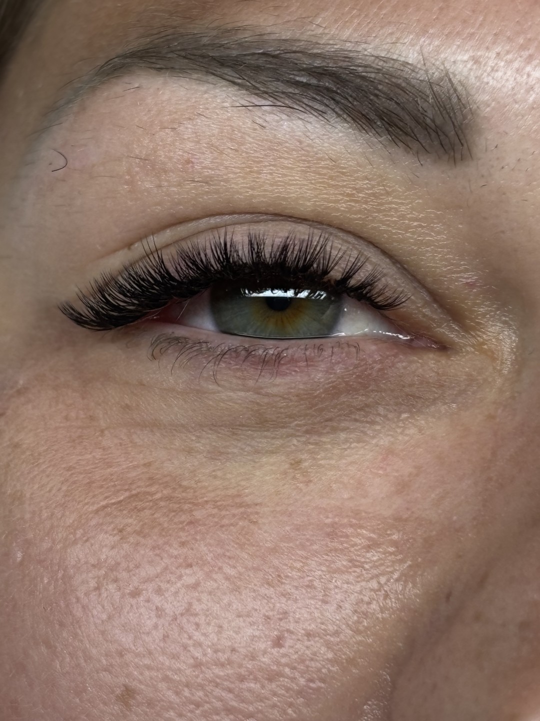 Sis Beauty Room #zagreb Nadogradnja trepavica Ugradnja volumenskih trepavica