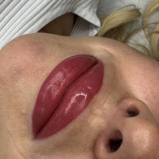 Vanja’s Beautique #zagreb Trajna šminka Trajna šminka usana + korekcija usana - do 60 dana