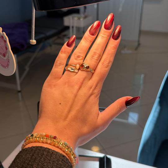 LoveGlam beauty studio #zagreb Manikura Ugradnja noktiju - M dužina