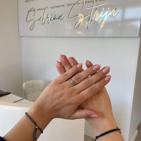 SABRINA STRIJA BEAUTY & SPA #zagreb Manikura Manikura + trajni lak