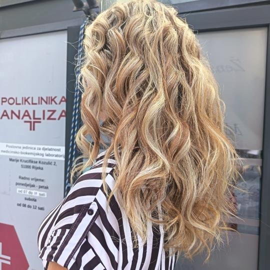 Studio Divas #rijeka Bojanje kose Feniranje + toniranje + balayage - ekstra duga kosa
