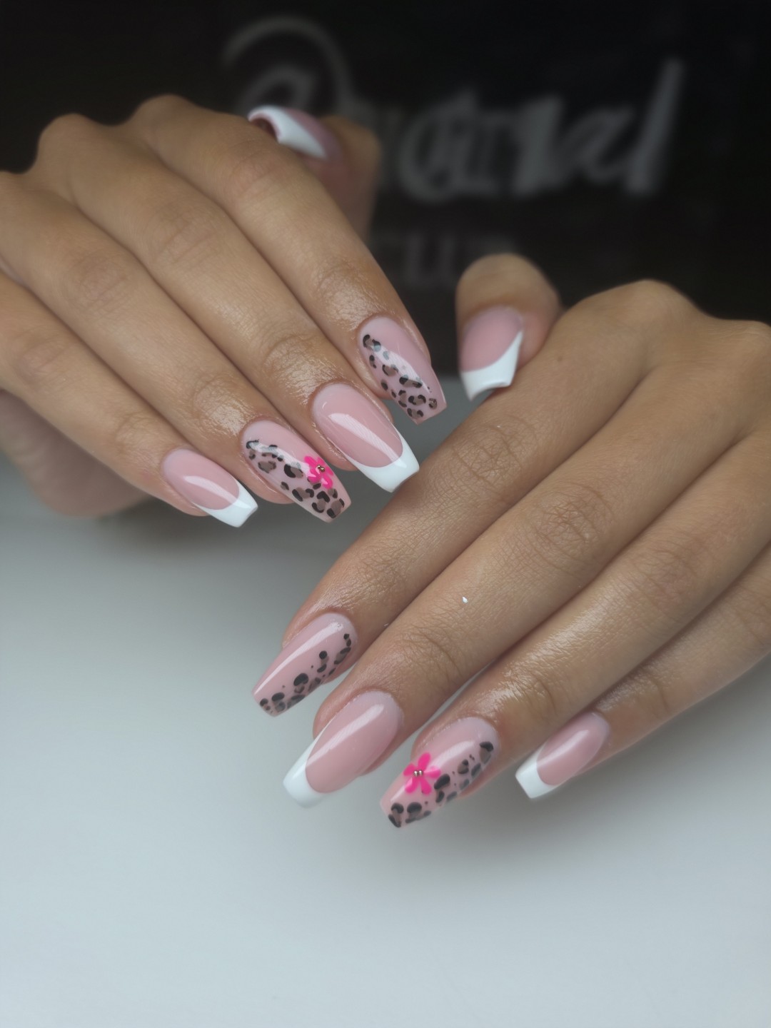 Tinails #zagreb Korekcija noktiju Nadopuna noktiju gelom - 3-6 dužina