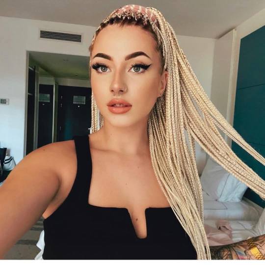 Forever Braids #zagreb Pletenice, kike, punđe Pletenice - do struka boja za pletenice ko imamo crna