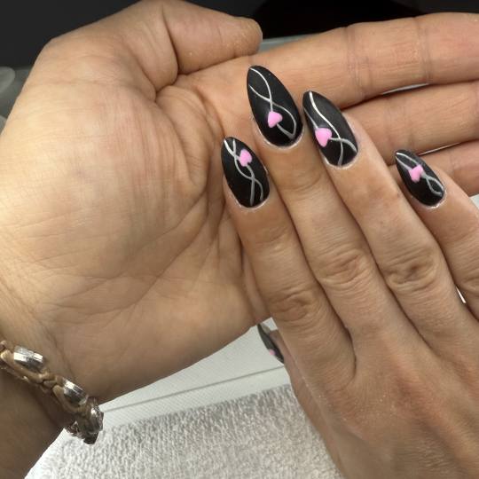 Beauty Clinique #zagreb Ukrašavanje noktiju Nail art - dodatak uz uslugu
