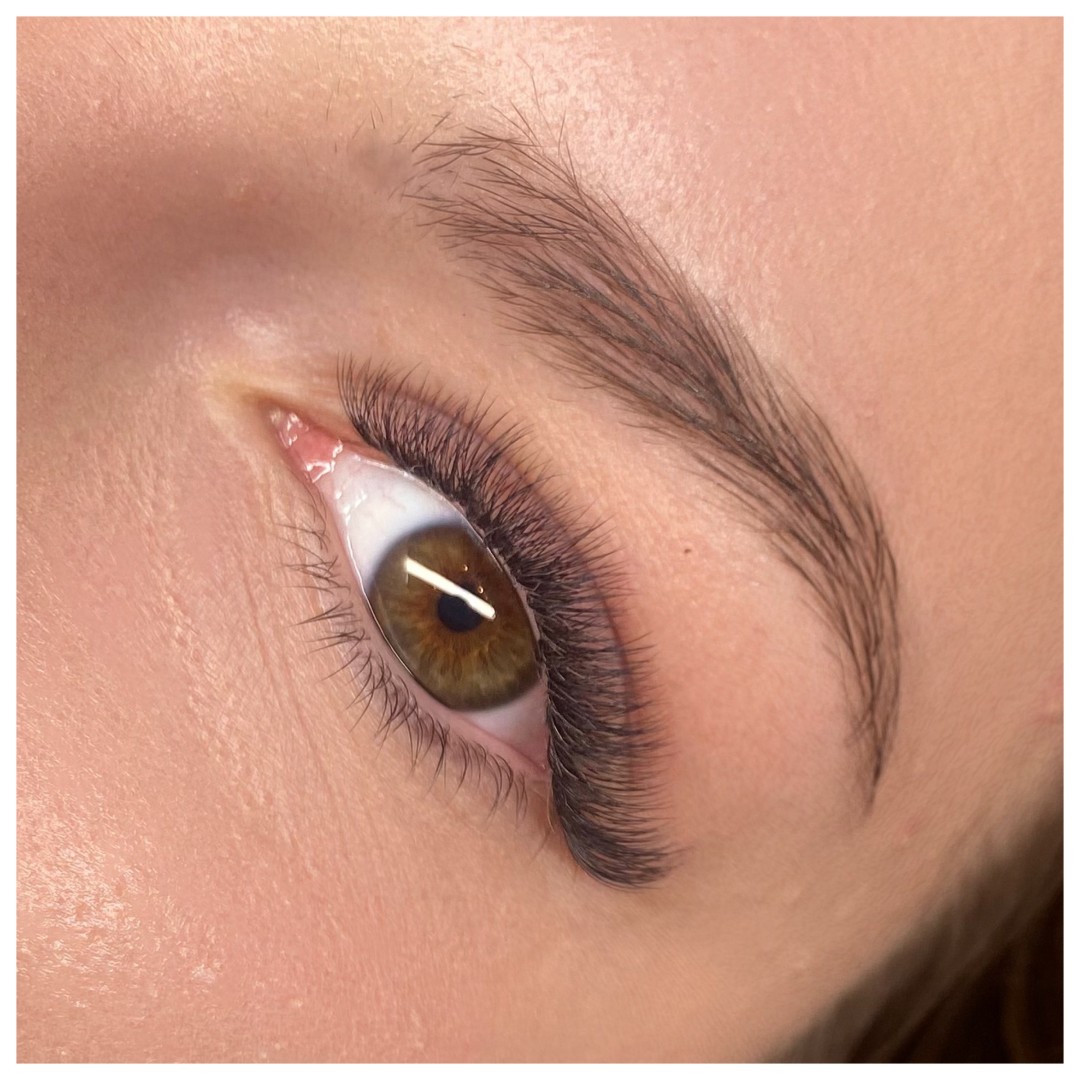 Livi Beauty #zagreb Nadogradnja trepavica Nadopuna volumenskih trepavica