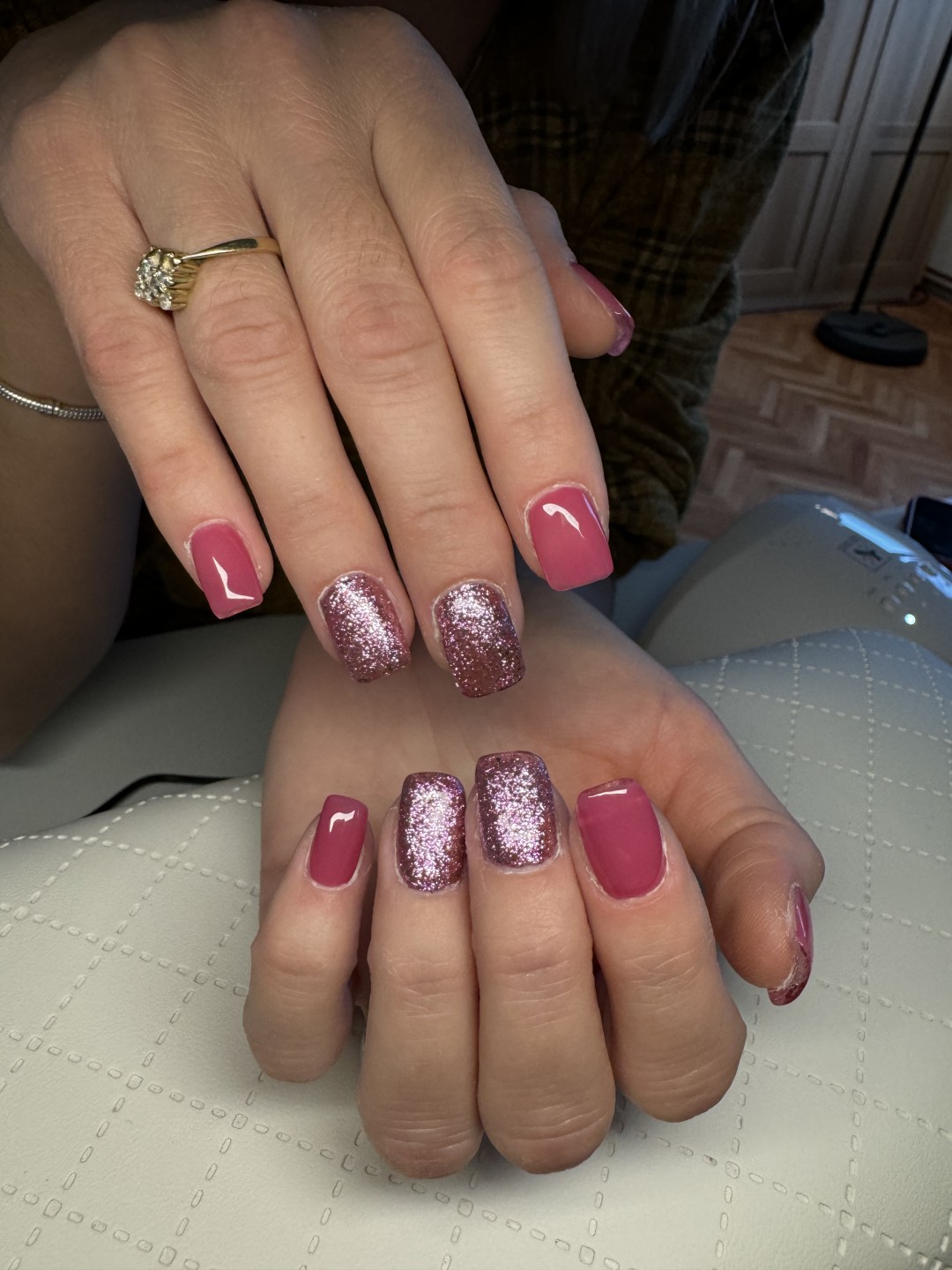 Stellaria beauty studio #velika-gorica Izlivanje noktiju Ugradnja noktiju - S dužina