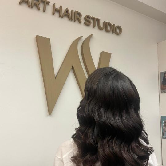 Frizerski salon W #zagreb Feniranje i stiliziranje Valovi na četku - duga kosa