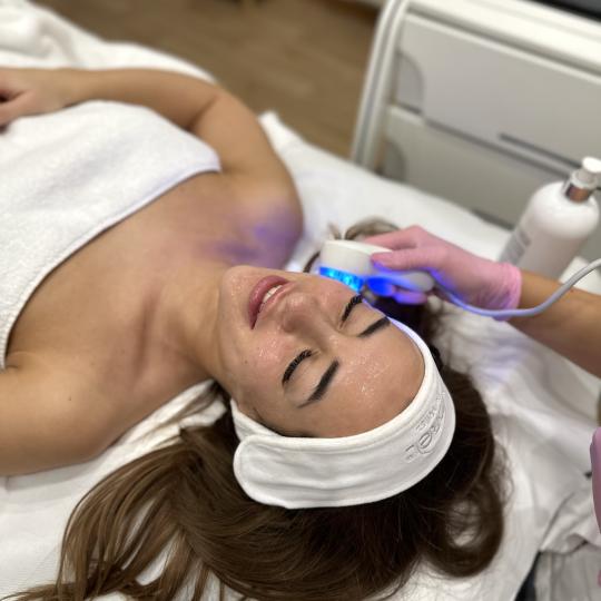 Beauty Box - Zagreb #zagreb Tretman lica Ultrazvučna terapija lica za zatezanje kože