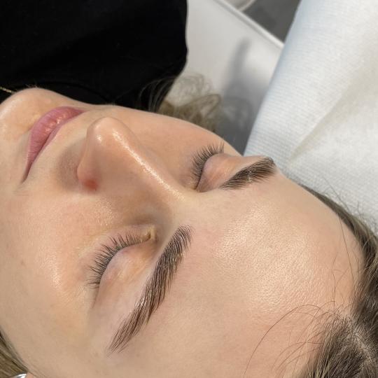 Petite beauté #zagreb Obrve Brow lift