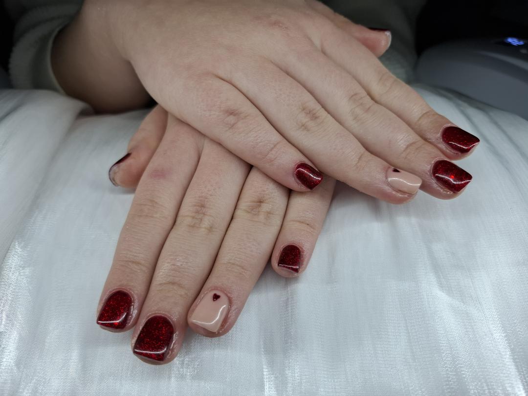 Shiny Nails #zagreb Manikura Manikura + trajni lak
