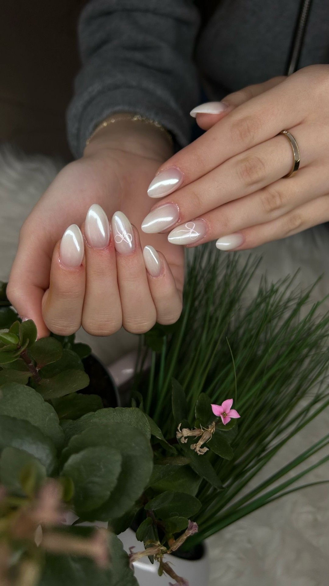 Gel ugradnja noktiju M dužina - Beauty Studio Amina, Zagreb Gel lak Nokti Gel lak, Zagreb, Gornja Dubrava