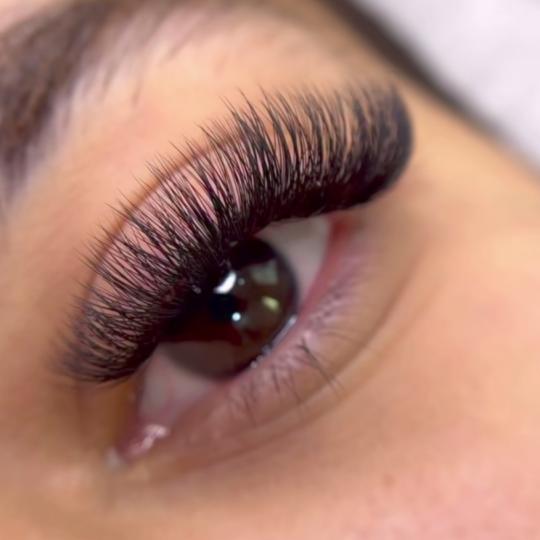 Josea beauty studio #zagreb Nadogradnja trepavica Ugradnja volumenskih trepavica