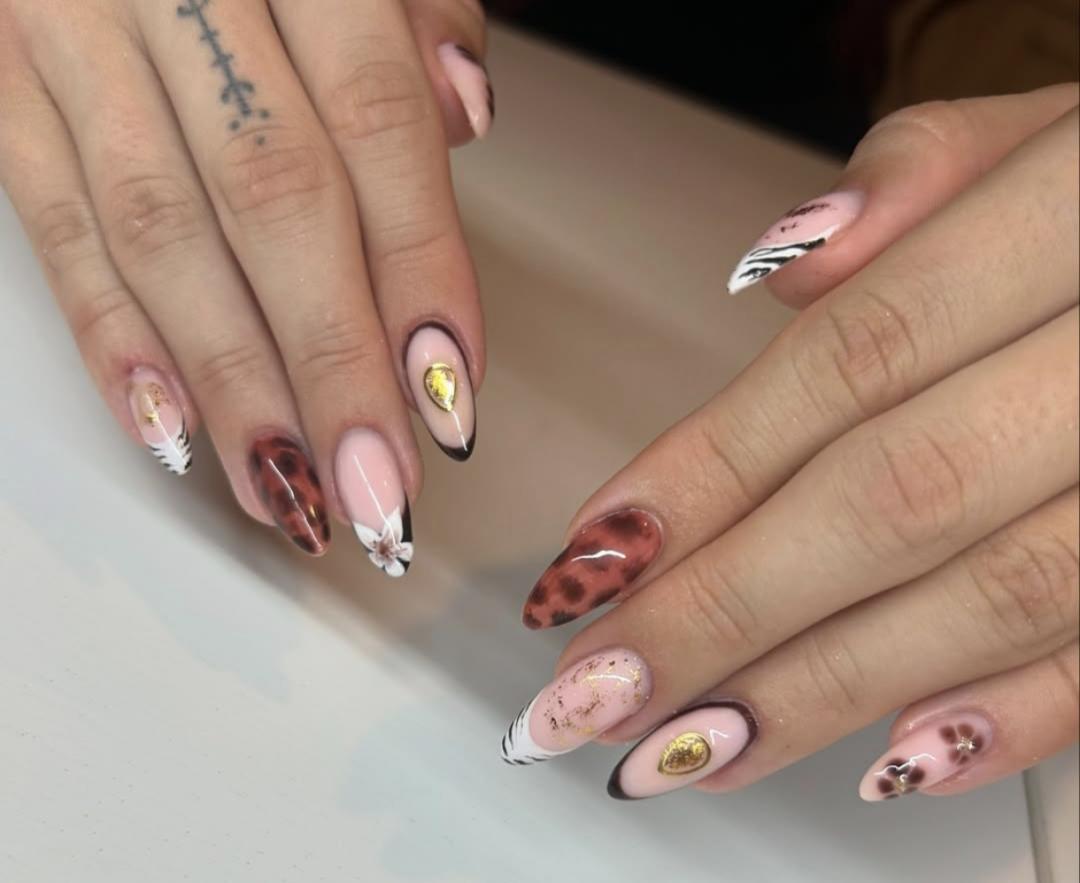 Beauty Studio AnnMarie #zagreb Nadogradnja noktiju Ugradnja noktiju gelom - M dužina