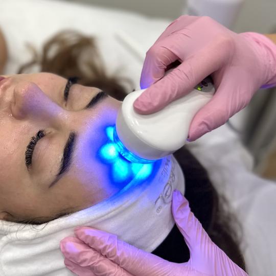 Beauty Box - Zagreb #zagreb Tretman lica Ultrazvučna terapija lica za zatezanje kože