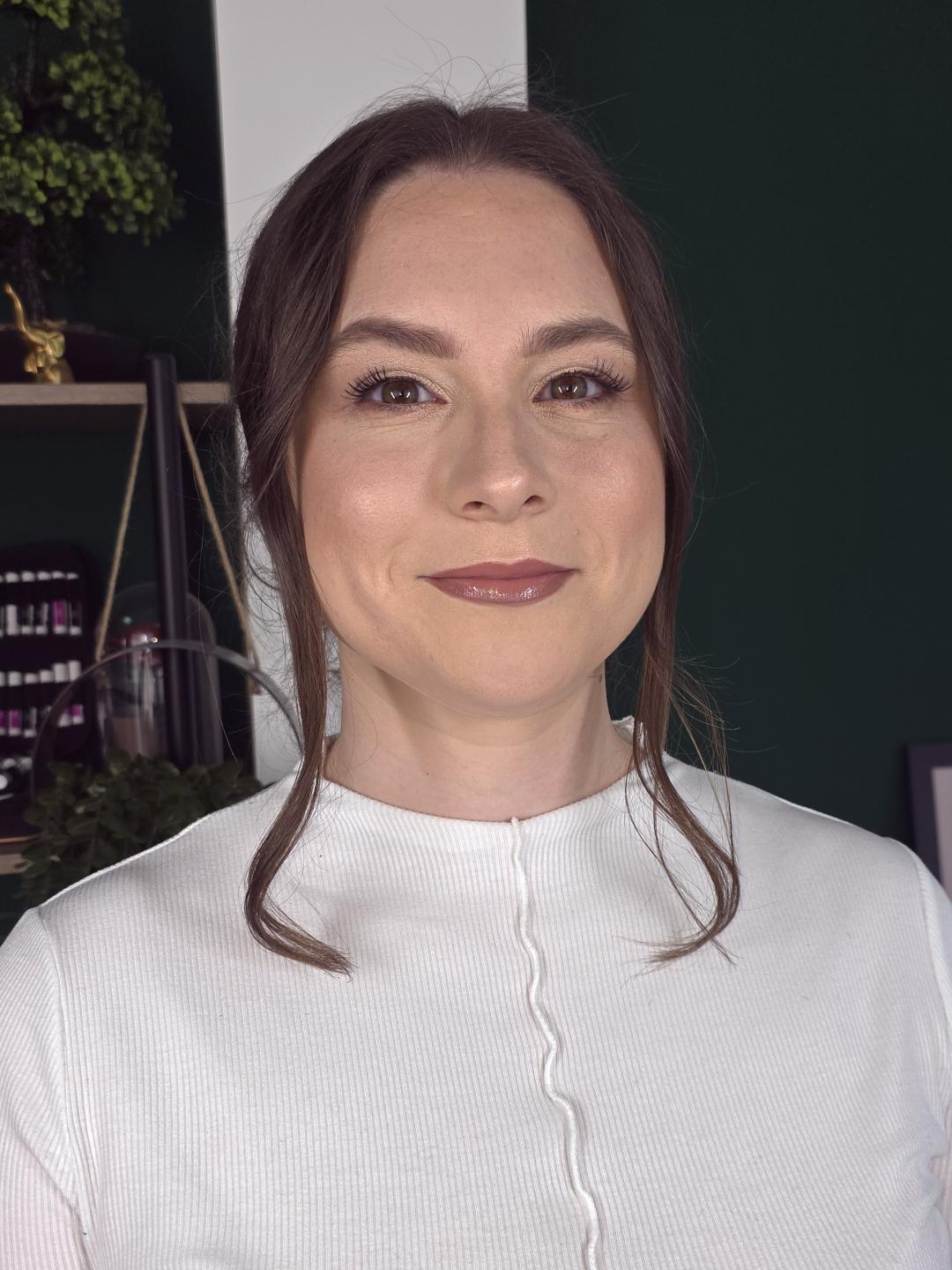 Daniva brow and beauty #zagreb Make-up / šminkanje Profesionalno šminkanje + umjetne trepavice