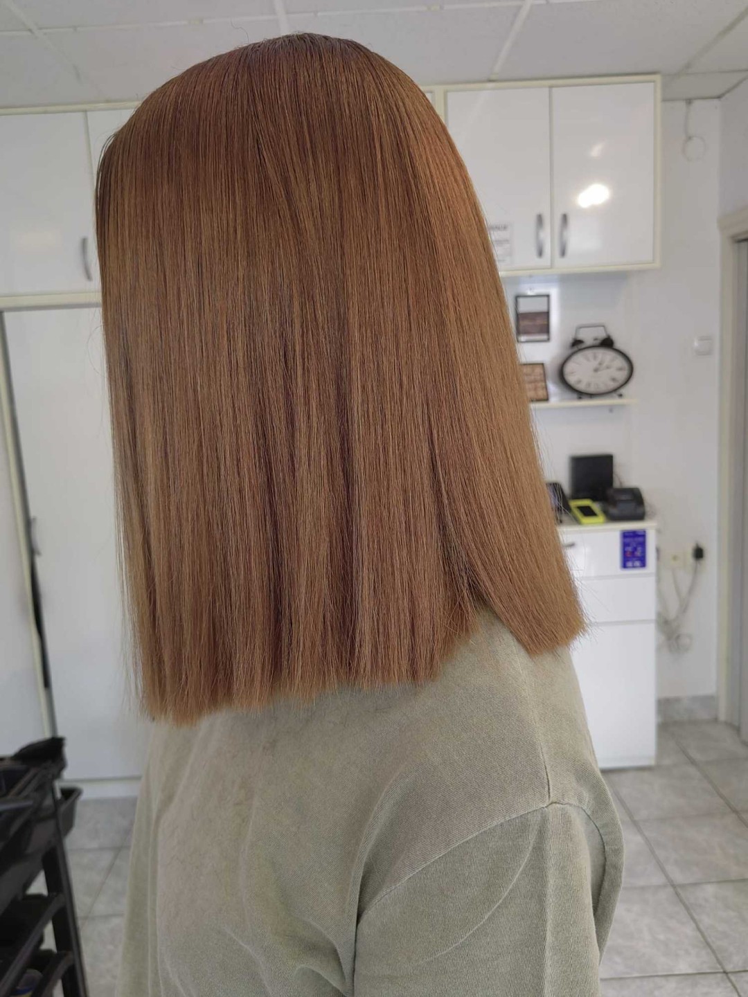 Wikleraj & Frajeraj #zagreb Bojanje kose Bojanje cijele dužine + žensko šišanje - poluduga kosa