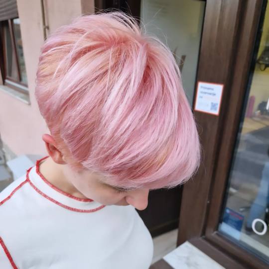 Frizerski salon W #zagreb Pink