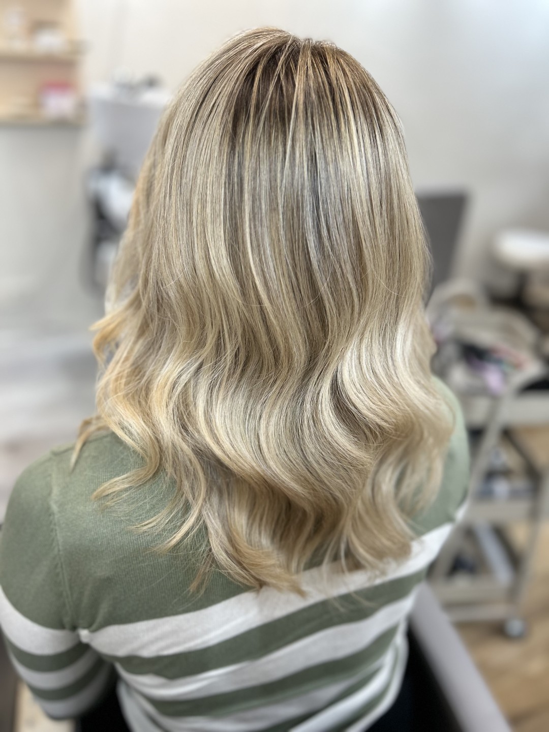 Beauty Box #zagreb Bojanje kose Balayage + toniranje + šišanje + njega kose + fen frizura - duga kosa