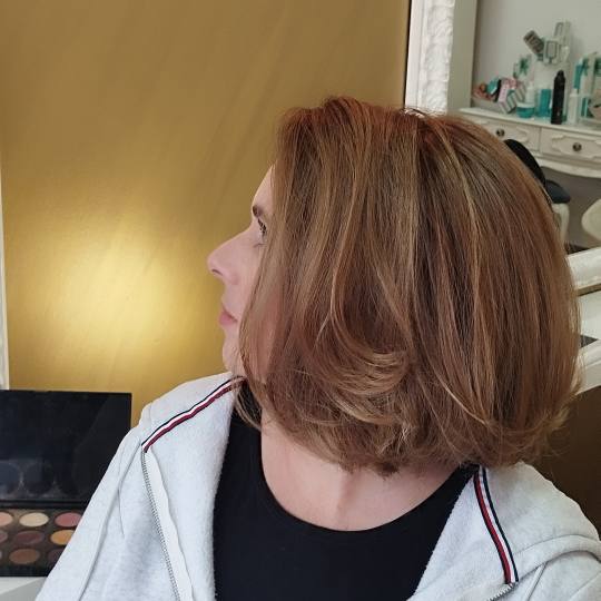 Hairlookboutique #zagreb Žensko šišanje Žensko šišanje - poluduga kosa