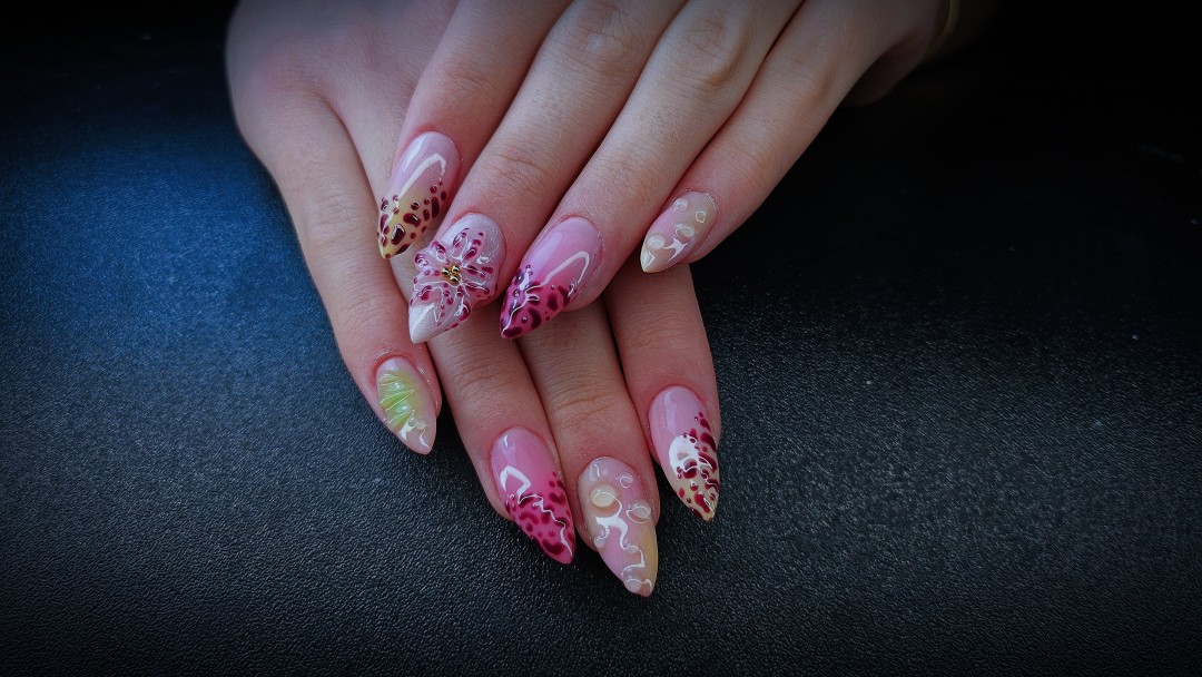 TINA NAIL ART STUDIO #velika-gorica Nadogradnja noktiju Ugradnja noktiju - L dužina