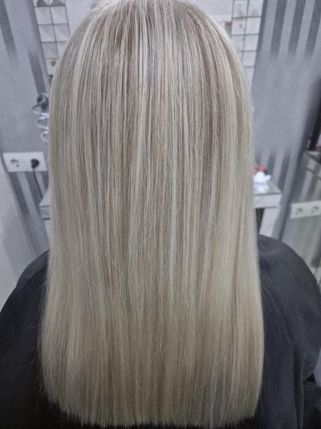 Frizerski studio Blondy #kriz Pramenovi Klasični pramenovi na foliju + feniranje - duga kosa do 50 grama dekoloranta