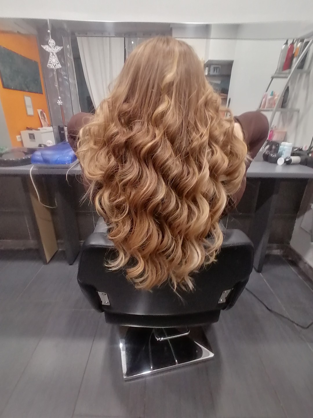 Feniranje + toniranje + balayage - ekstra duga kosa - Studio Divas, Rijeka Bojanje kose Frizerski saloni Bojanje kose, Rijeka, Centar