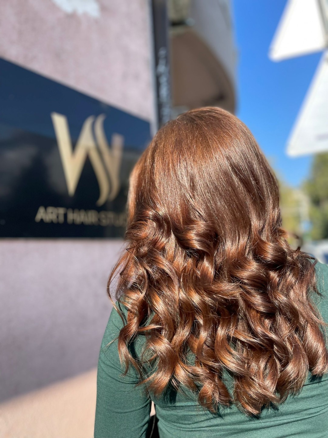 Frizerski salon W #zagreb Bojanje kose Bojanje cijele dužine - ekstra duga kosa