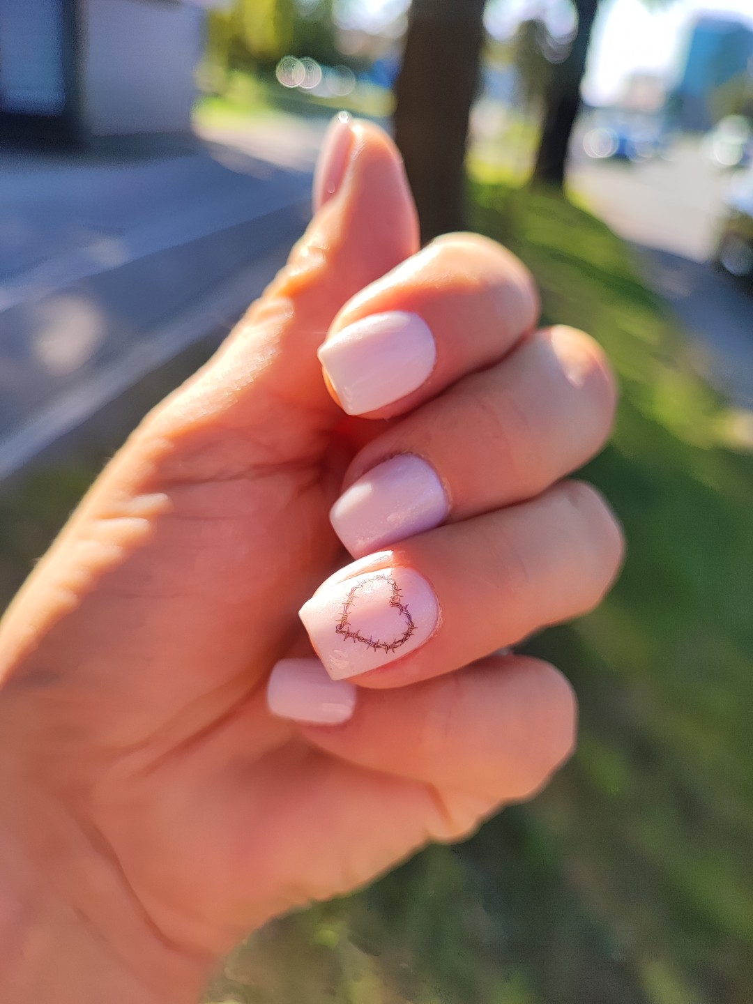 Ugradnja noktiju - S dužina - Glow Differently, Zagreb Nadogradnja noktiju Nokti Nadogradnja noktiju, Zagreb, Donji grad - Centar